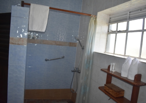 Lake Nakuru Lodge - Farm House