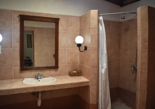 Lake Nakuru Lodge - Farm House