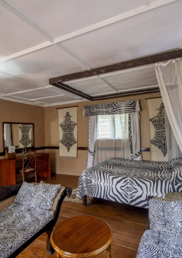 Lake Nakuru Lodge - Farm House