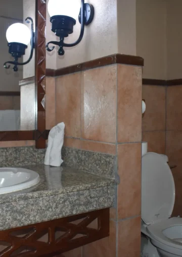 Lake Nakuru Lodge - Junior Suite